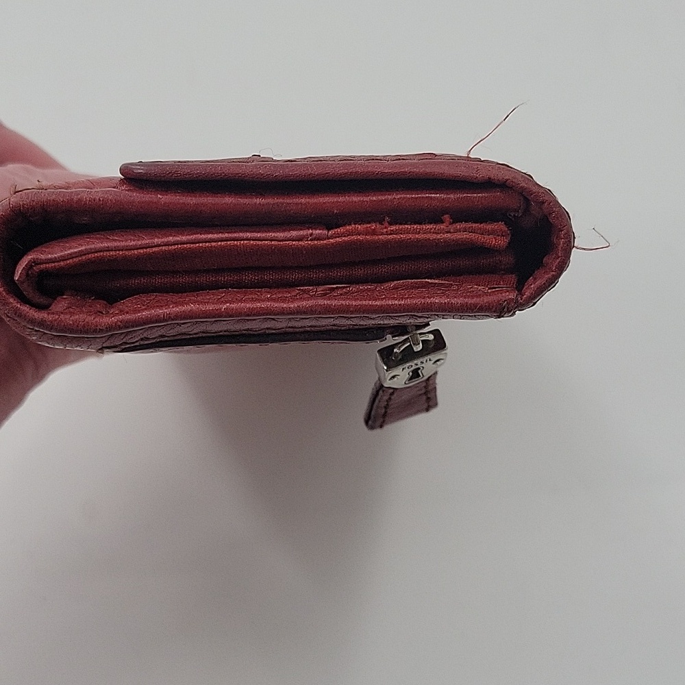 Fossil Red Leather Wallet with Silver Accents - Picture 16 of 16